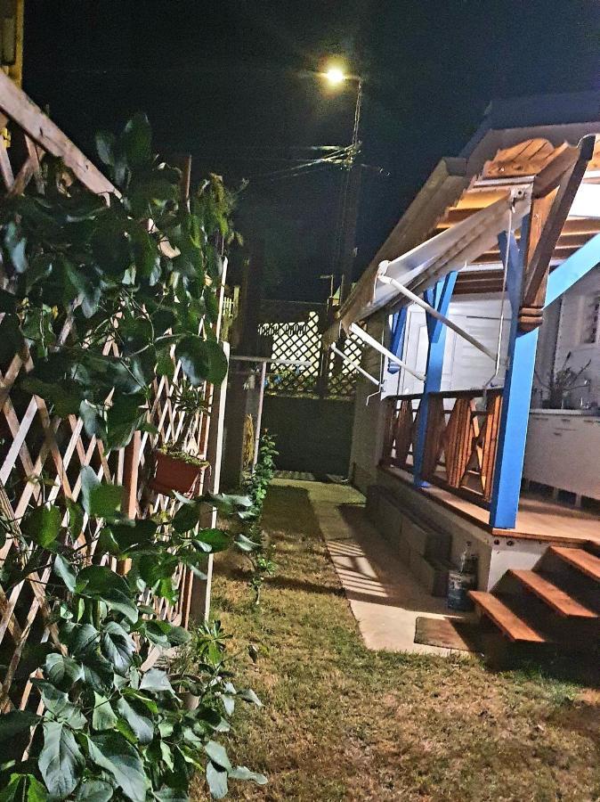 Deux Chambres Et Deux Salles De Bain Dans La Maison De Michelle L'Amirade Grande Anse  Bagian luar foto