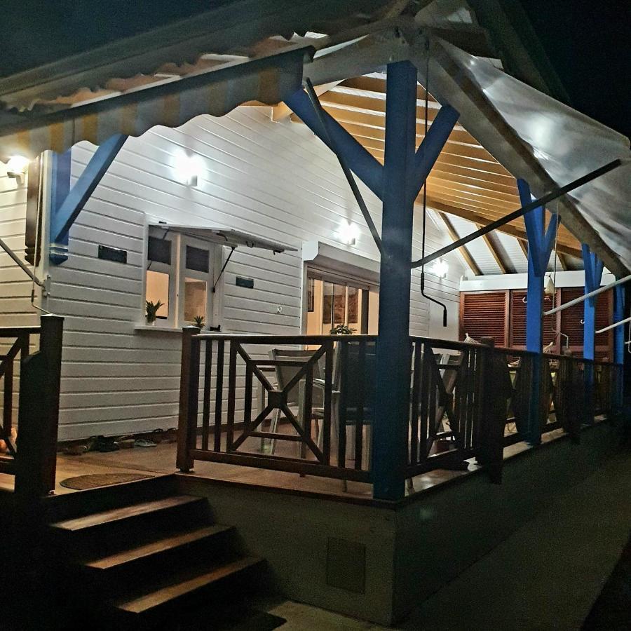 Deux Chambres Et Deux Salles De Bain Dans La Maison De Michelle L'Amirade Grande Anse  Bagian luar foto